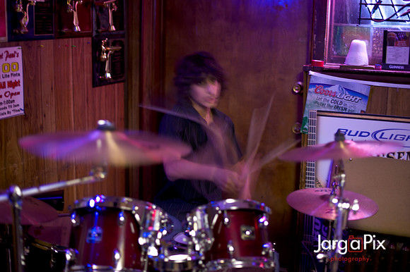 Odd_Man_In_Pauls_Bar-249