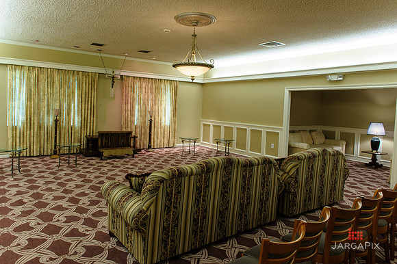 Macagna_Funeral_Home_Rutherford_2013-0014