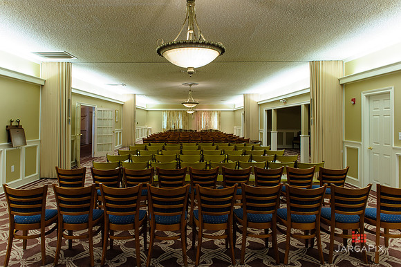 Macagna_Funeral_Home_Rutherford_2013-0013