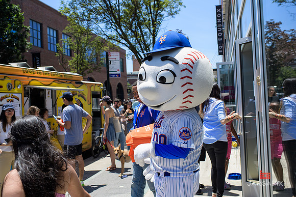 Soho_Exp_Citi_Willimasburg_Street_Fair_6-16-2018-107