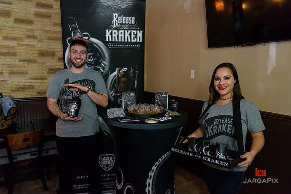 Soho_Exp_Kraken_Luna_Woodfire-027