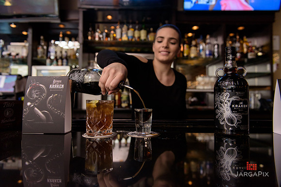 Soho_Exp_Kraken_Luna_Woodfire-143