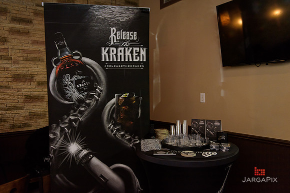 Soho_Exp_Kraken_Luna_Woodfire-007