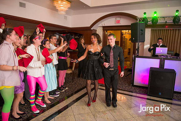 Macallusos 1980s Themed Sweet 16