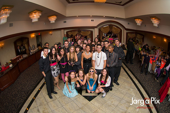 Macallusos 1980s Themed Sweet 16