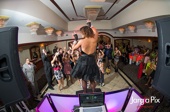 Macallusos 1980s Themed Sweet 16