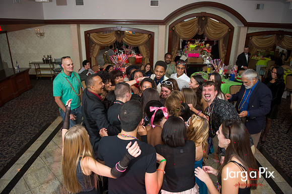 Macallusos 1980s Themed Sweet 16