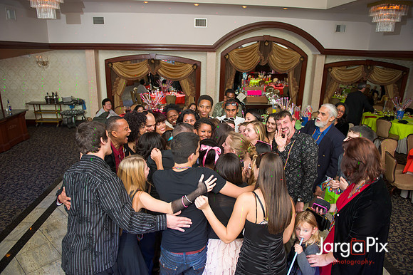 Macallusos 1980s Themed Sweet 16