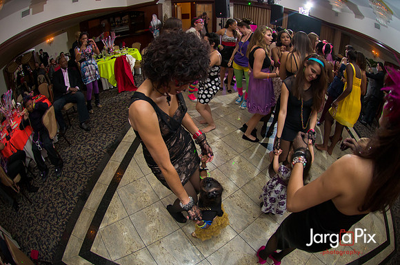Macallusos 1980s Themed Sweet 16