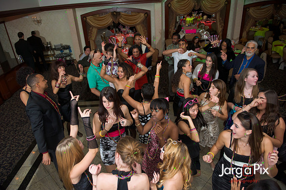 Macallusos 1980s Themed Sweet 16