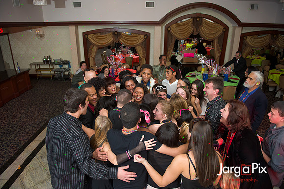 Macallusos 1980s Themed Sweet 16