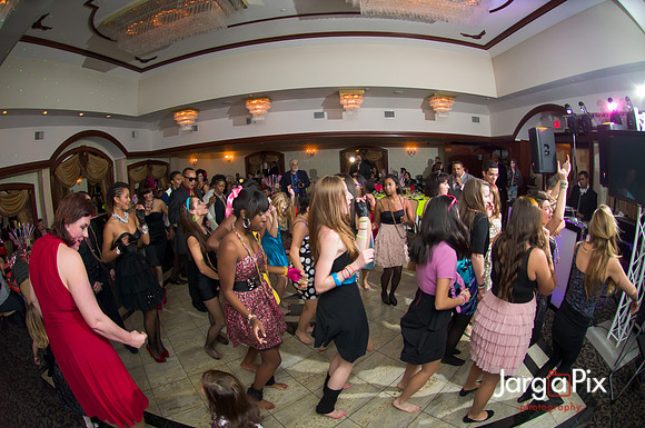 Macallusos 1980s Themed Sweet 16