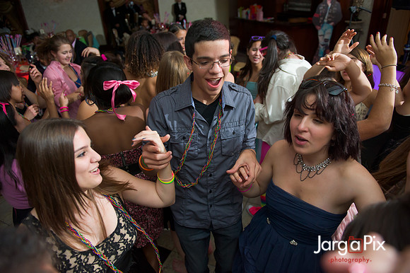 Macallusos 1980s Themed Sweet 16