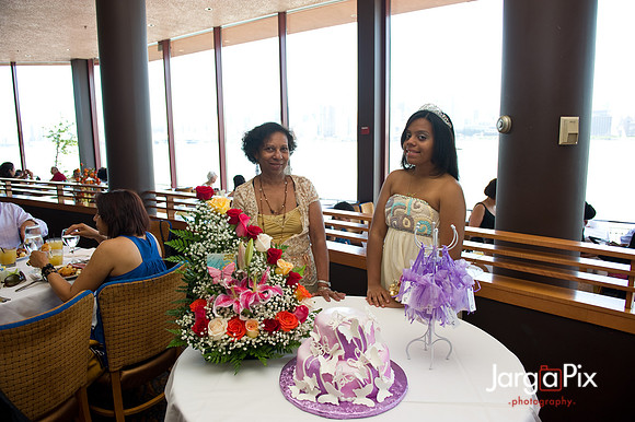 Taina's_16th_Birthday_Brunch-089