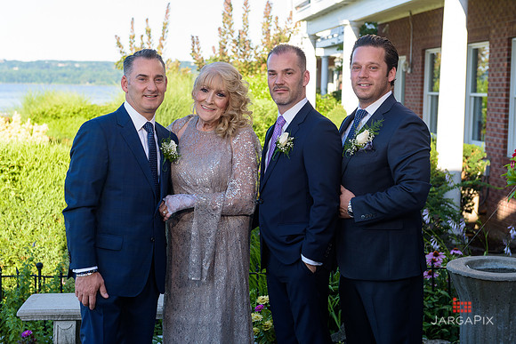 Andrea_Matt_Wedding_Preview-058