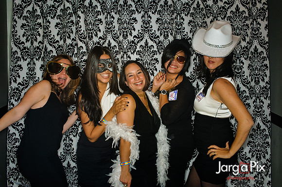 ISNB_Holiday_Party_2012-091