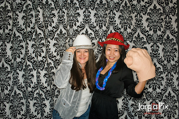ISNB_Holiday_Party_2012-027