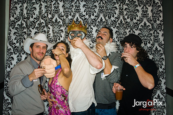 ISNB_Holiday_Party_2012-101