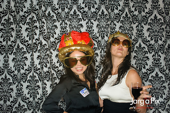 ISNB_Holiday_Party_2012-016
