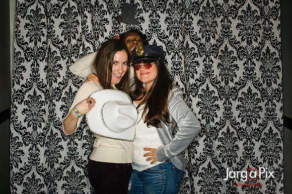 ISNB_Holiday_Party_2012-075