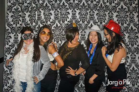 ISNB_Holiday_Party_2012-026