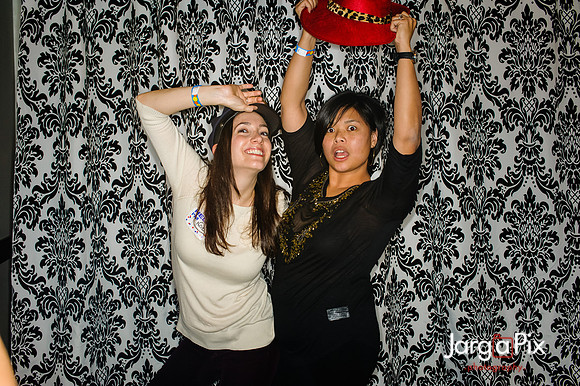 ISNB_Holiday_Party_2012-142