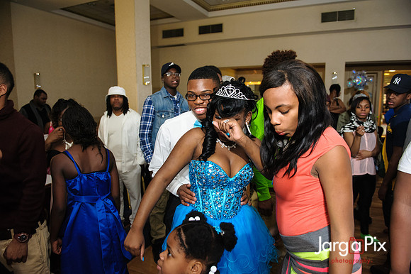 Make_a_Wish_Dotii_Sweet-16-189