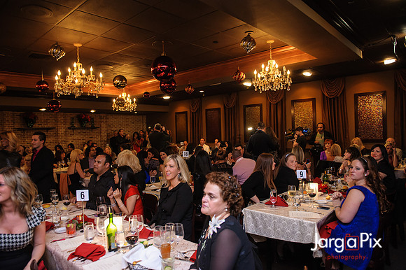 Posche_Holiday_Fashion_Show_2012-017