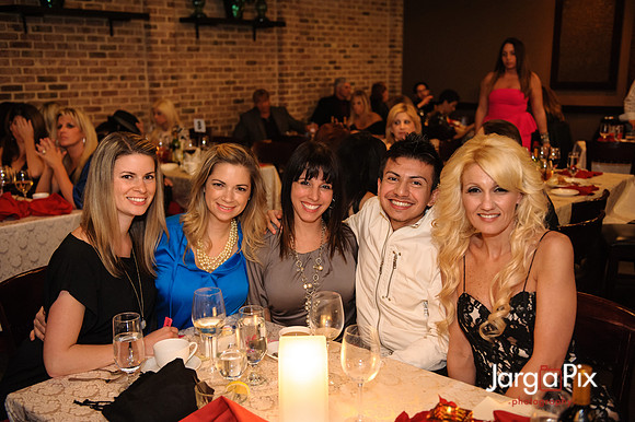 Posche_Holiday_Fashion_Show_2012-225