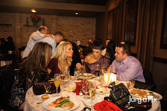Posche_Holiday_Fashion_Show_2012-222