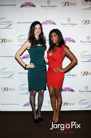 Posche_Holiday_Fashion_Show_2012-034