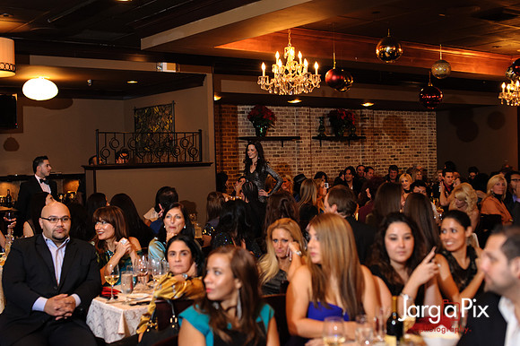 Posche_Holiday_Fashion_Show_2012-136