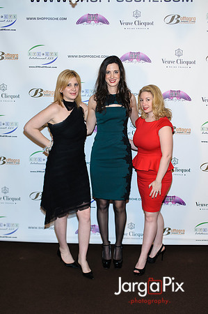 Posche_Holiday_Fashion_Show_2012-071