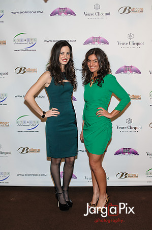 Posche_Holiday_Fashion_Show_2012-037