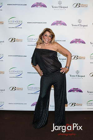 Posche_Holiday_Fashion_Show_2012-031