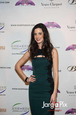 Posche_Holiday_Fashion_Show_2012-024
