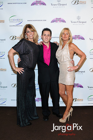 Posche_Holiday_Fashion_Show_2012-081