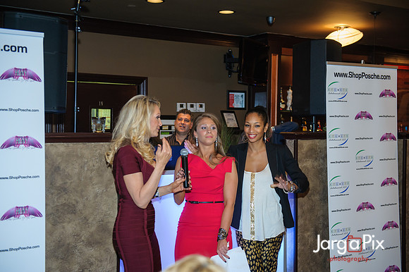 Posche_Holiday_Fashion_Show_2012-169
