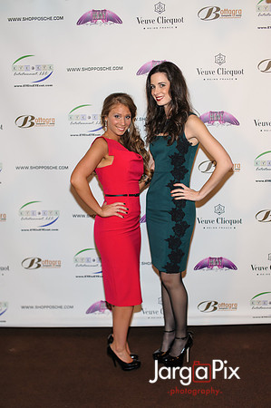 Posche_Holiday_Fashion_Show_2012-042