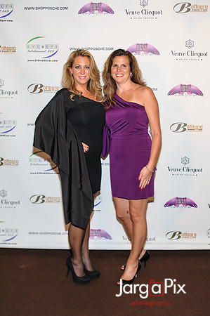 Posche_Holiday_Fashion_Show_2012-066