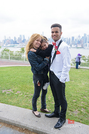 Sabrina_Prom_Portraits-058