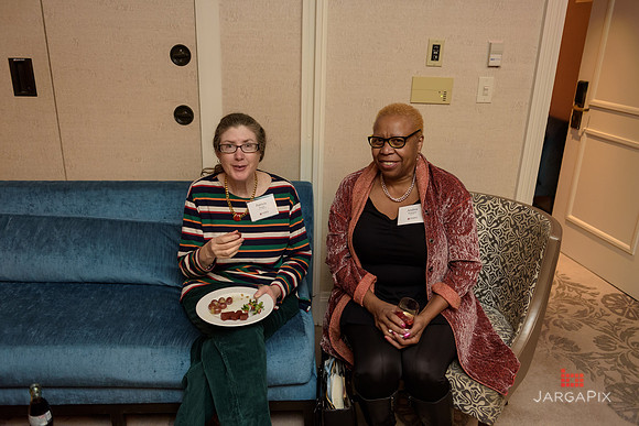 Temple_NYC_Alumni_Holiday_Reception_2015-042