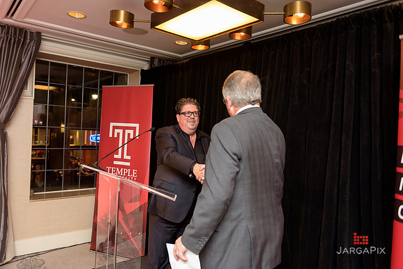 Temple_NYC_Alumni_Holiday_Reception_2015-102