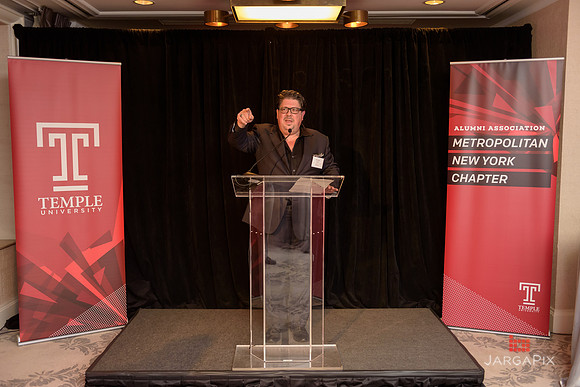 Temple_NYC_Alumni_Holiday_Reception_2015-092