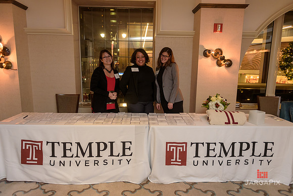 Temple_NYC_Alumni_Holiday_Reception_2015-008