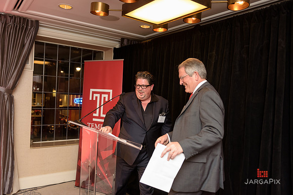 Temple_NYC_Alumni_Holiday_Reception_2015-103