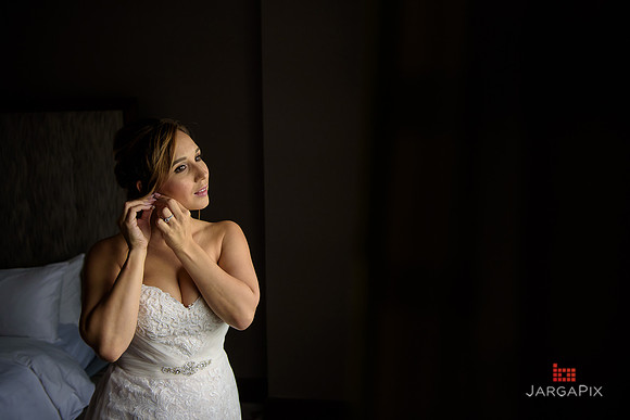 Alex_Nannette_Wedding_Preview-012