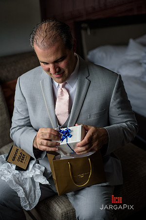 Alex_Nannette_Wedding_Preview-013