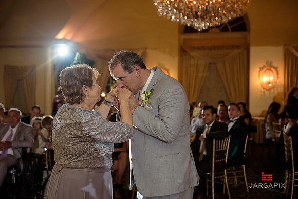 Alex_Nannette_Wedding_Preview-074