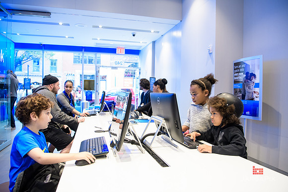 Soho_Exp_Citi_Williamsburg_Branch_metrocard_ACtivation_2017-237